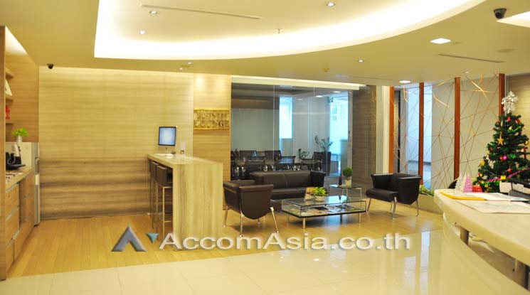 5  Office Space For Rent in Ploenchit ,Bangkok BTS Ploenchit at Q House Ploenchit Service Office AA10285
